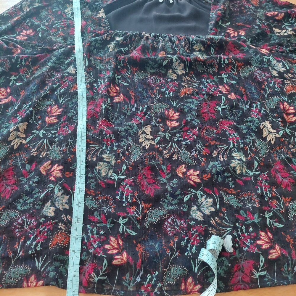 Pennington's Black w/Floral Square-Neck Blouse with Balloon Sleeves Plus Size 4X - Picture 12 of 12